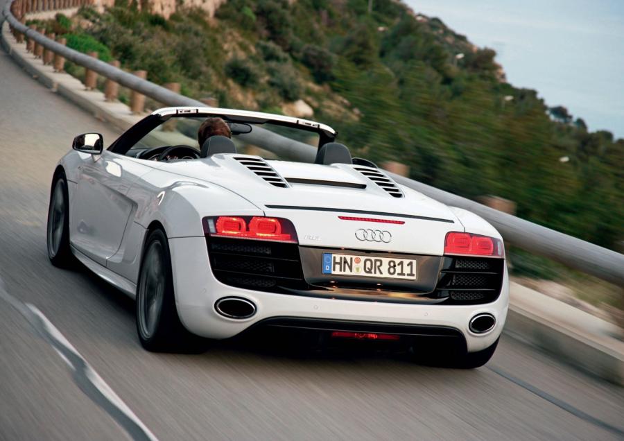  Audi R8 Spyder 5.2 FSI Quattro 2010 года  (WW) (фото 52 из 79)